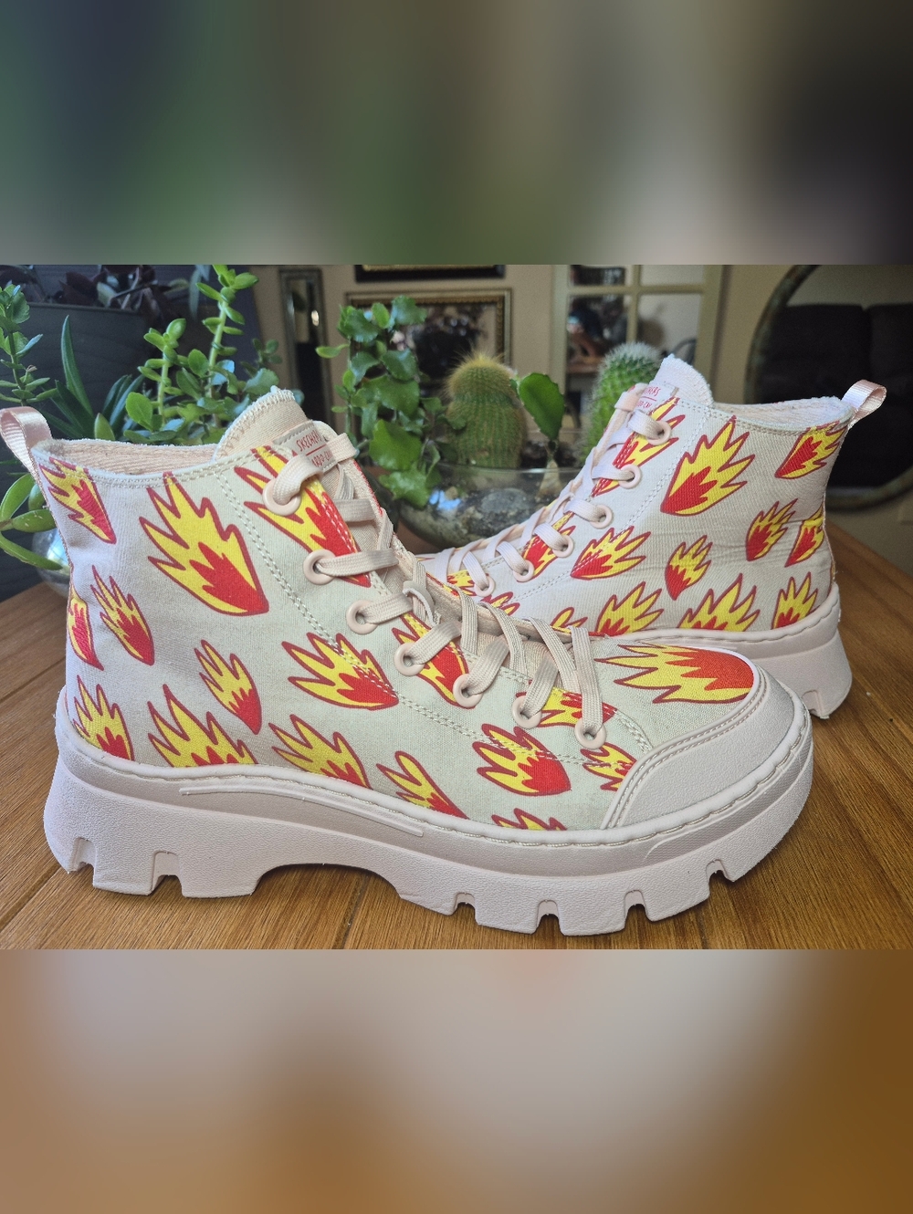 Skechers Ricardo Cavolo: Roadies Surge - Tiny Flames - Womens Size 10 - Picture 2 of 8